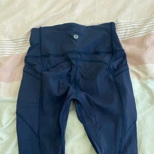 Lululemon All The Right Places 28” navy size 2